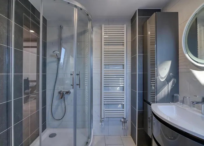 Raspberry Pool&wellness - Happy * Vransko